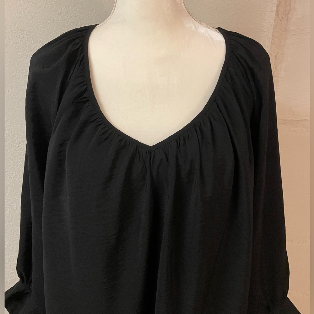 Oversized, relaxed fit H&M black dress. - Picture 3 of 4
